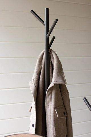 METAL AND WOOD COAT RACK WITH ROUND SHELVES